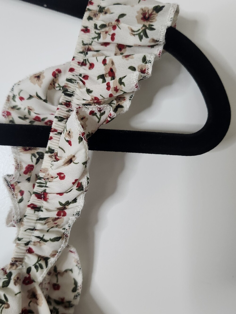 Milkmaid Floral Tie-Front Crop Top Size Medium - Picture 4 of 7